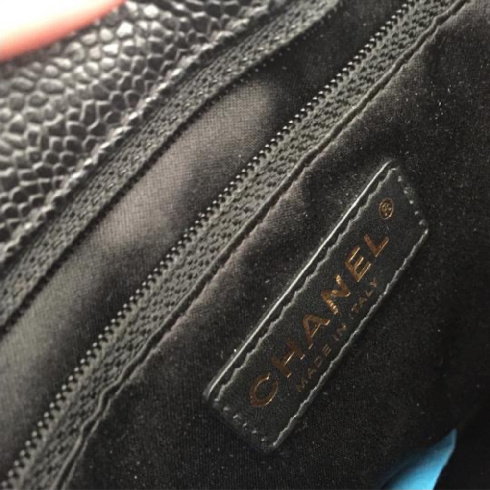Chanel - Picture 7 of 16